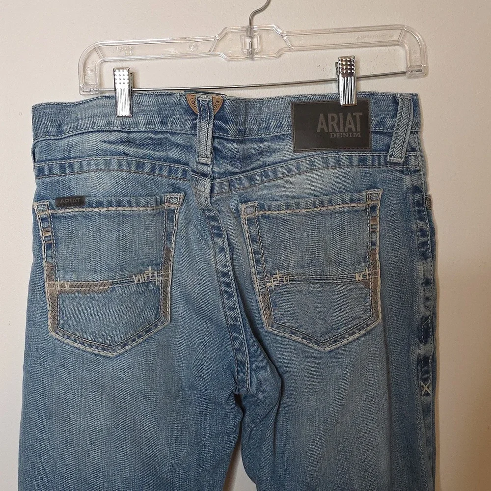 Ariat Light Blue Jeans M7 slim Fit Straight Leg 32x32 - Picture 4 of 7